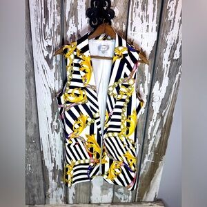 OVI Vest Open Front Size Medium Black & White with Chain Detail Split back